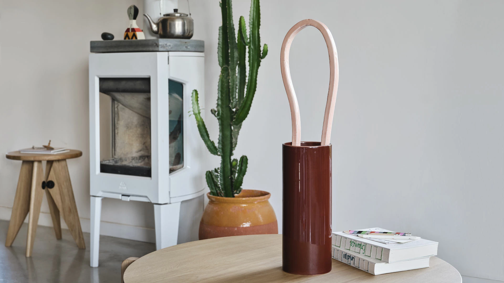 Front Page 23 Front Page -Vitra Shop Vitra15