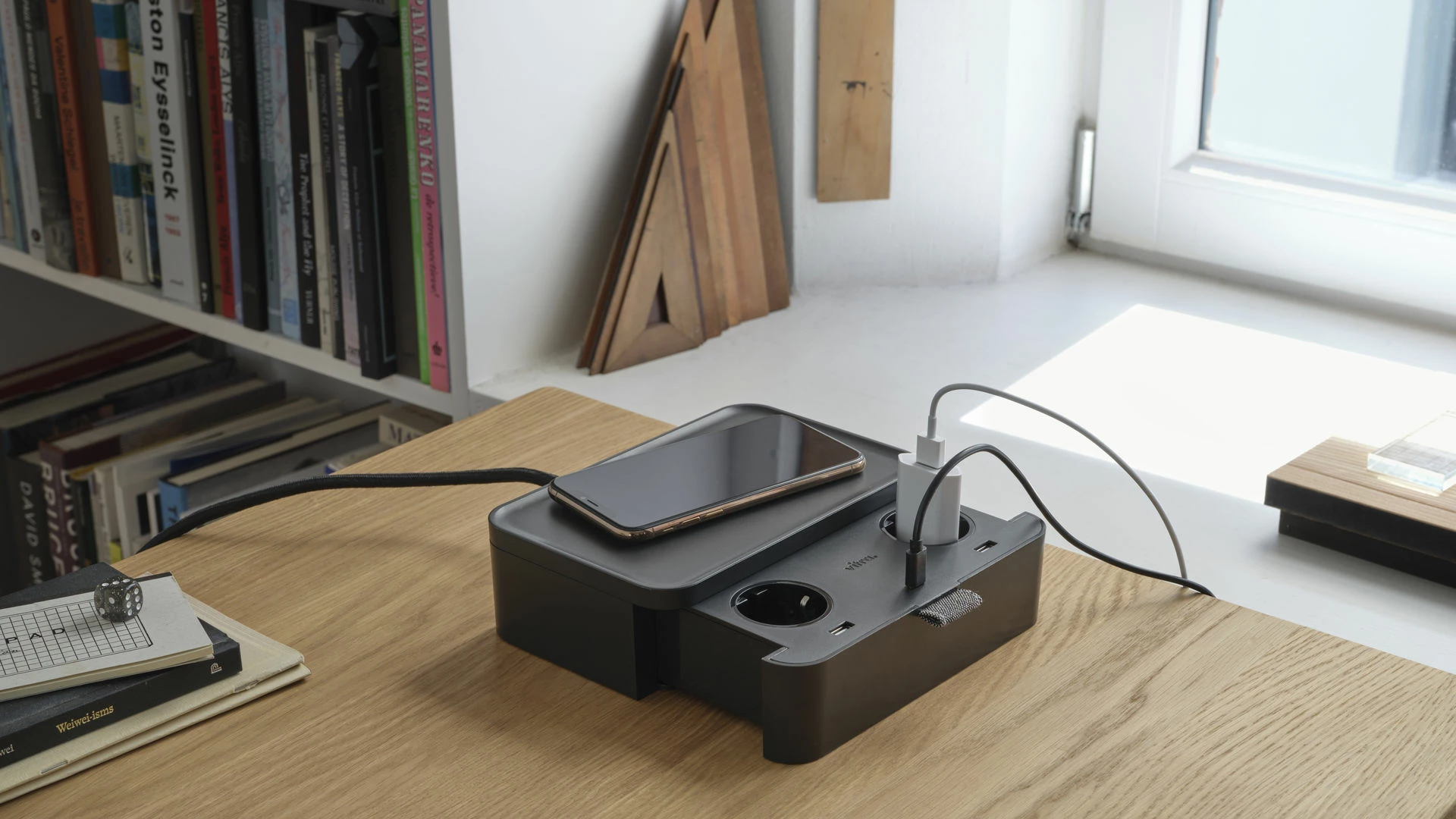 Front Page 21 Front Page -Vitra Shop Vitra17