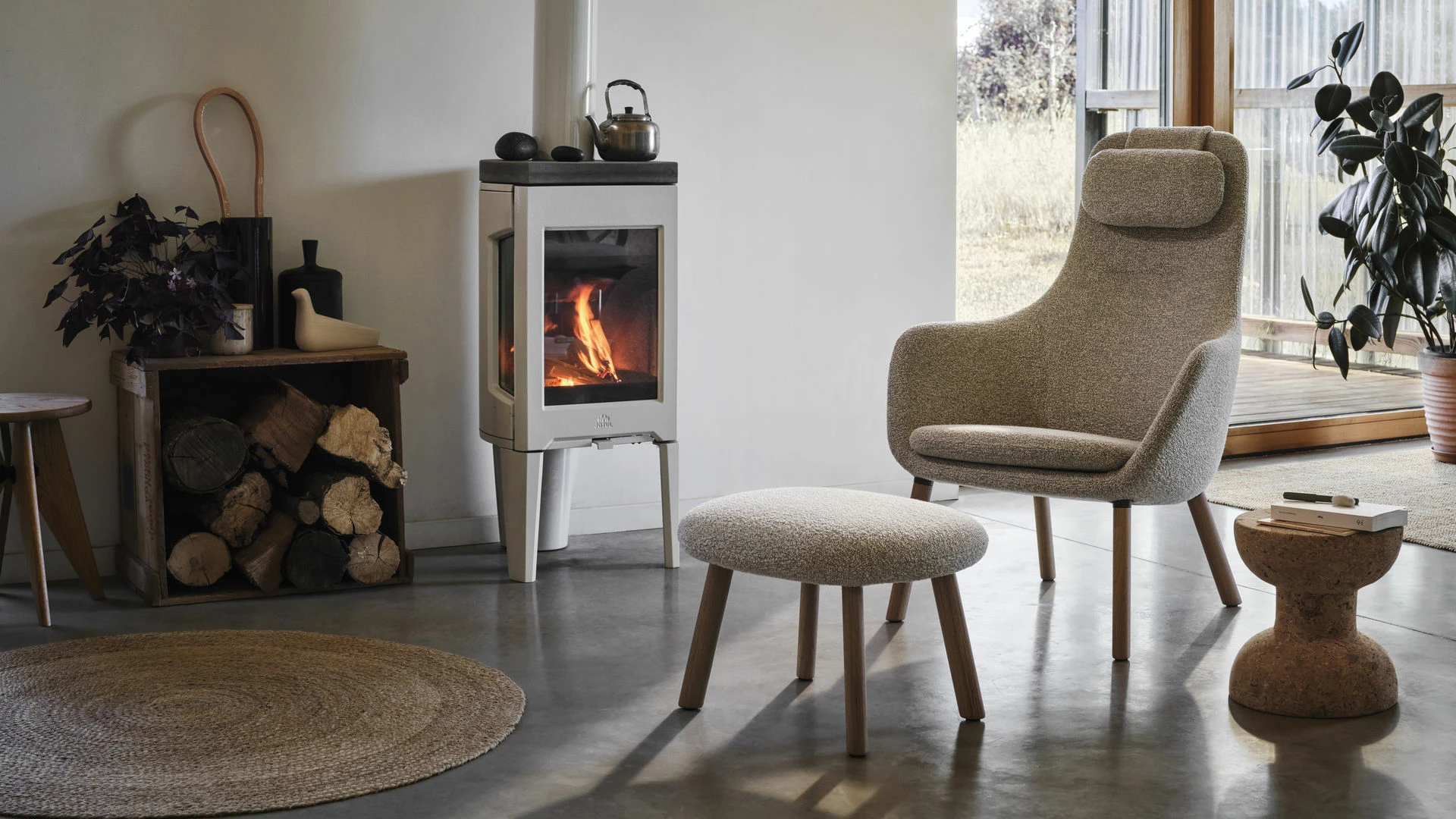 Front Page 26 Front Page -Vitra Shop Vitra20